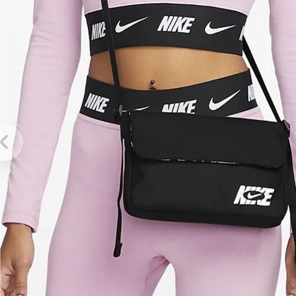 Nike Sportswear Futura 365 Crossbody Shoulderbag Color Black - Picture 8 of 15